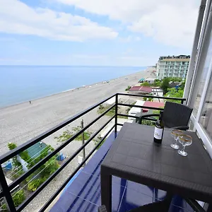 Hotel Lazuri In, Kvariati